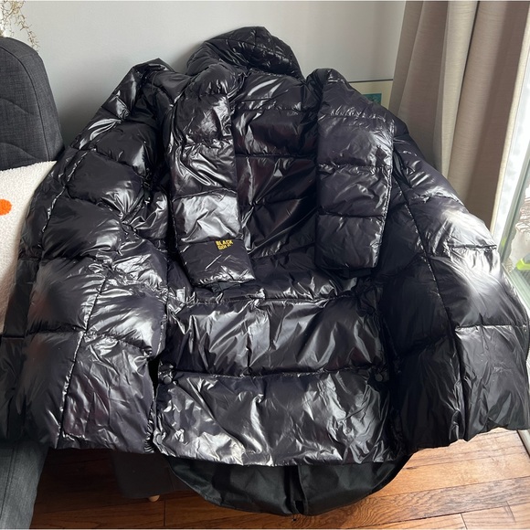 Women's Black Puffer Coat - Picture 13 of 14